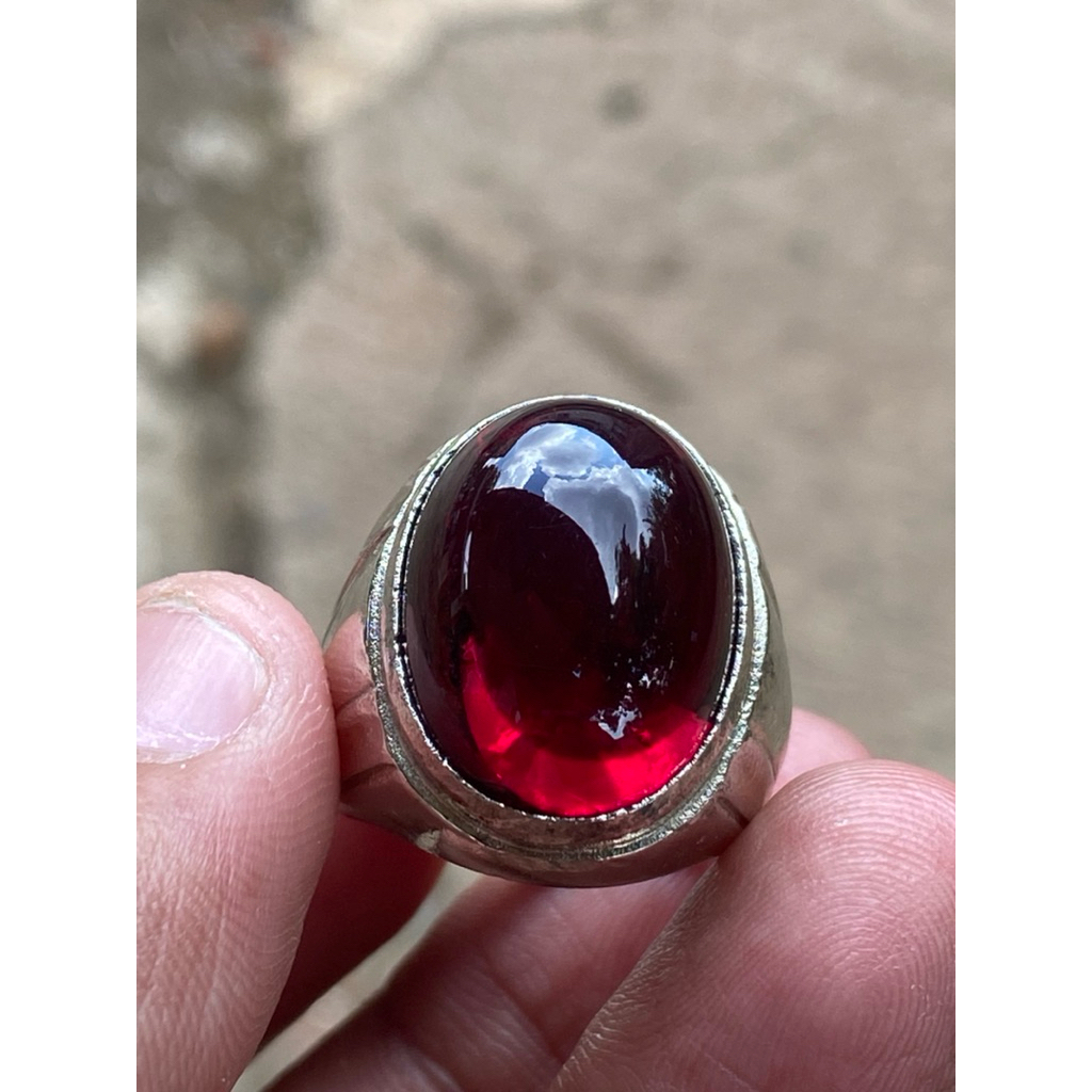 Batu Merah Siam