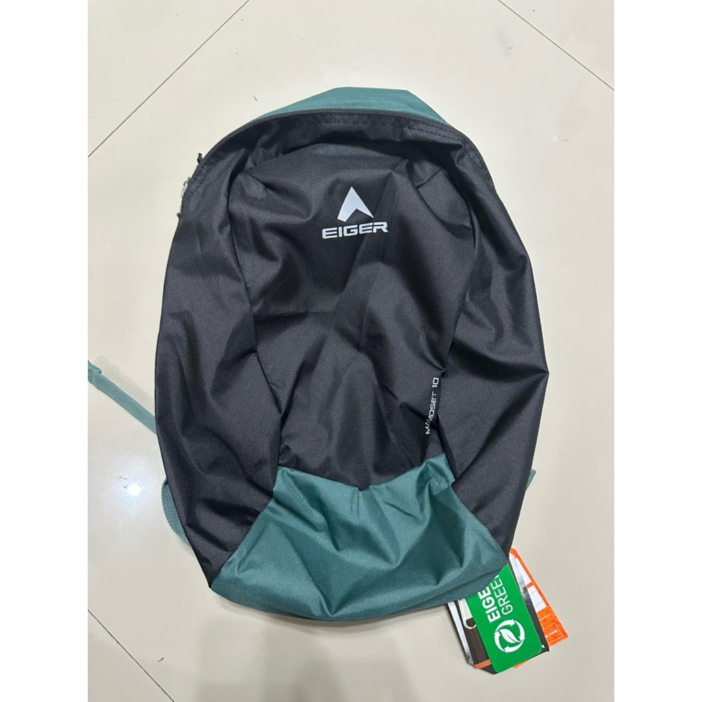 tas futsal / summit attack black