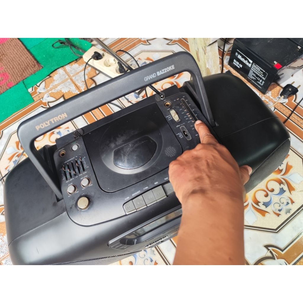 Radio Antik Bazzoke Polytron PSC-722C PSC723, Radio Sangat  peka, Tipe kaset OK suaranya