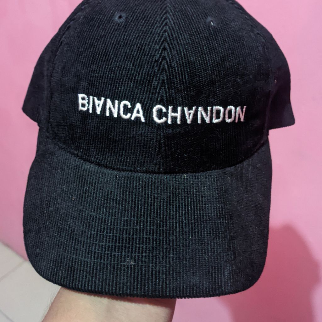 Topi Bianca Chandon