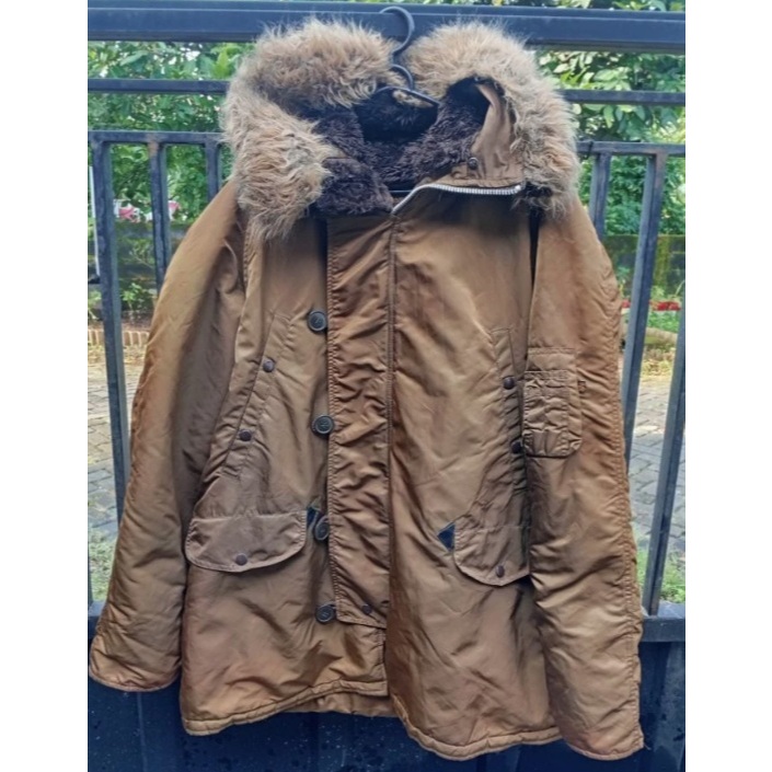 Jaket dingin alpha industries