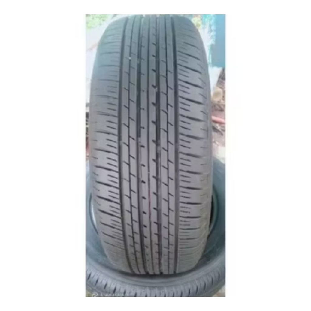 Ban mobil copotan UK 235/60 R18 ban mobil bekas tubles ban second siap pakai
