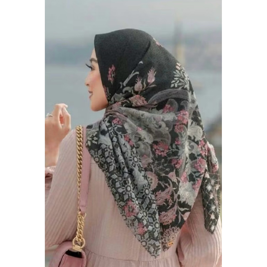 Preloved Buttonscarves Topkapi Series