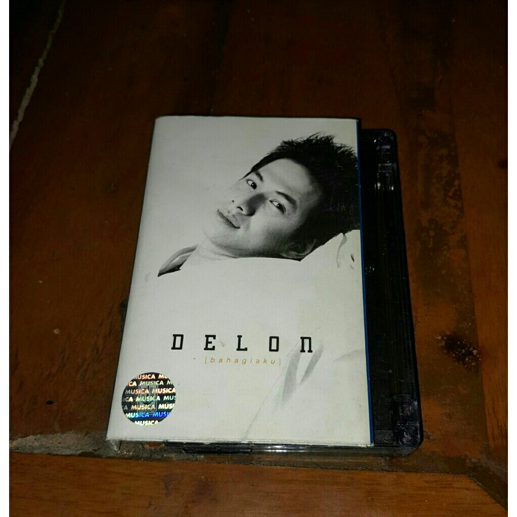 Kaset pita Delon bahagiaku
