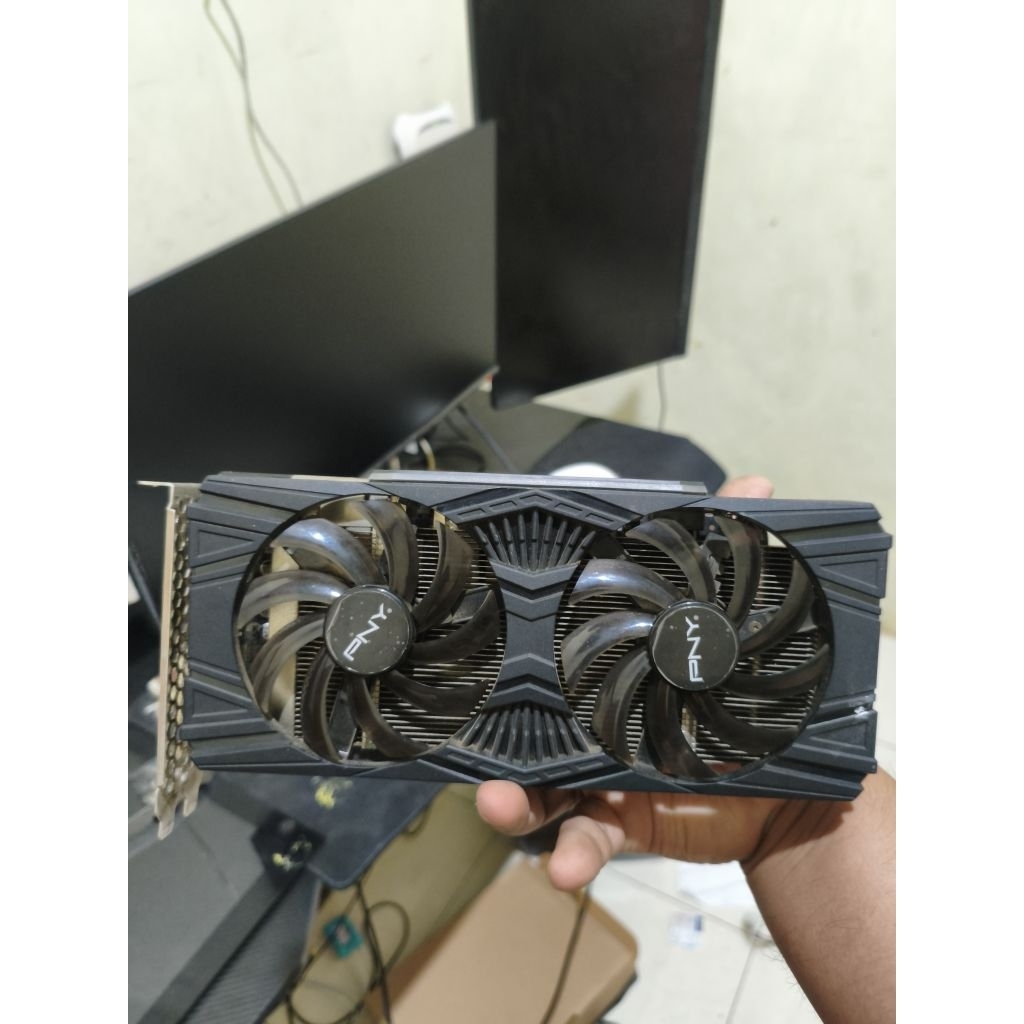 PNY GTX 1660 Ti 6GB second normal