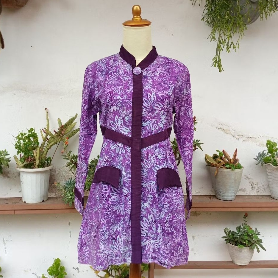 Preloved Baju Batik Ungu Atasan Kemeja Wanita