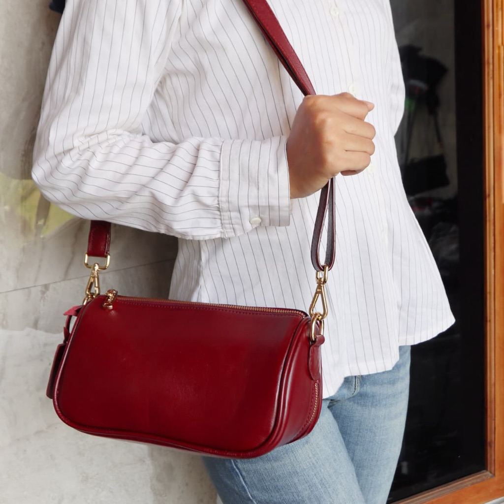 Tas Selempang Wanita Kulit Sapi Asli Berkualitas Valiant Leather MOLLY (1857) Sling Bag
