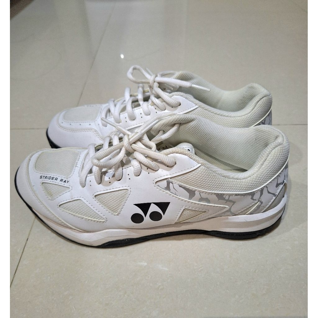 Sepatu Badminton Yonex Strider Ray Second