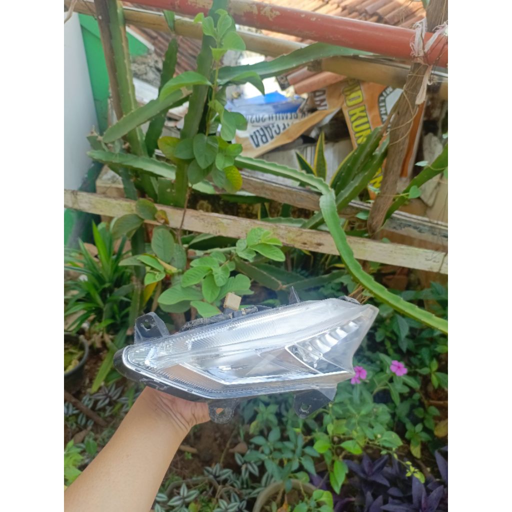 LAMPU SEIN SEN RITING PLUS SOKET DEPAN KANAN SUPRA X 125 FI ORIGINAL SECOND