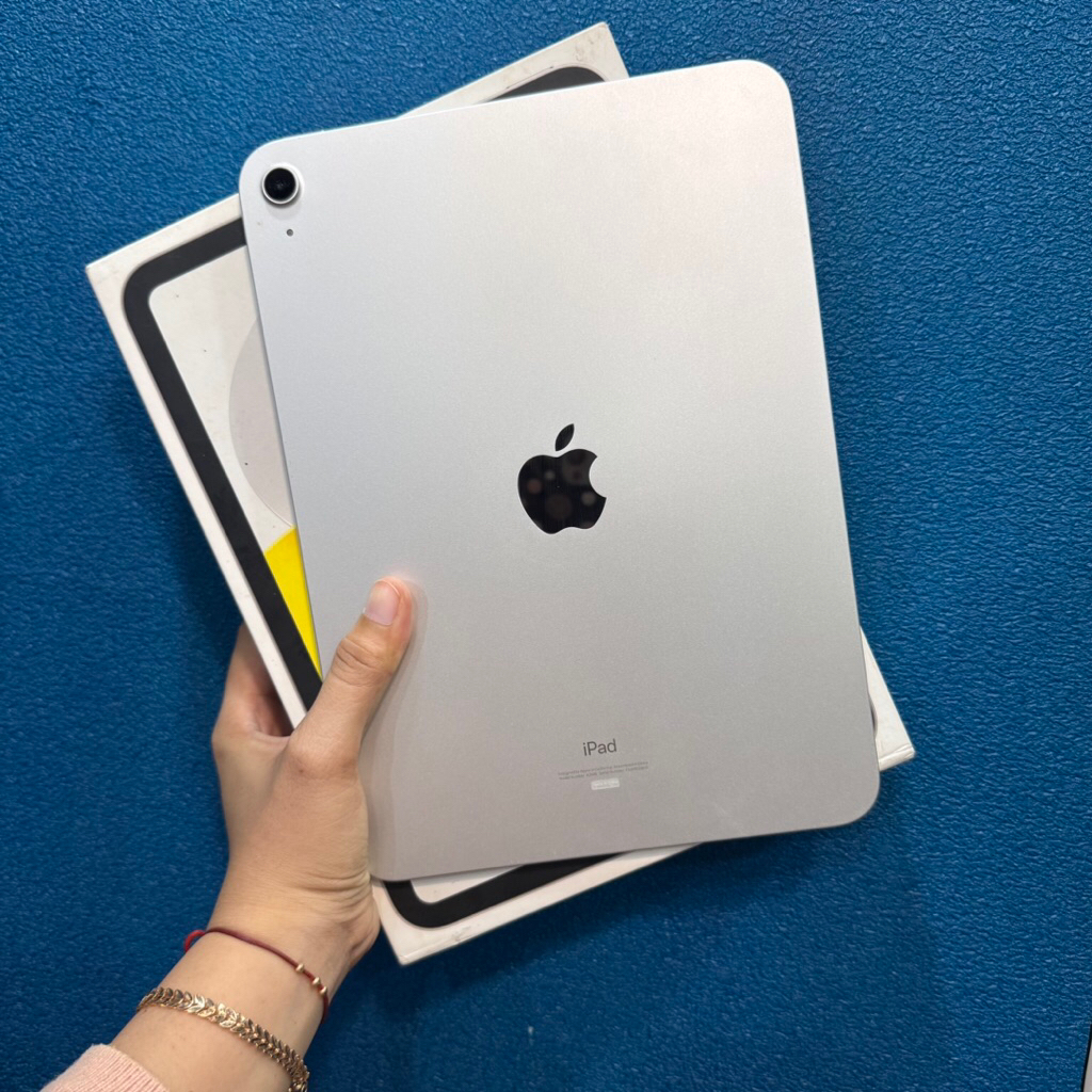 Ipad Gen 10 64gb ibox second bekas pakai normal fullset ori Bh 100% - Silver