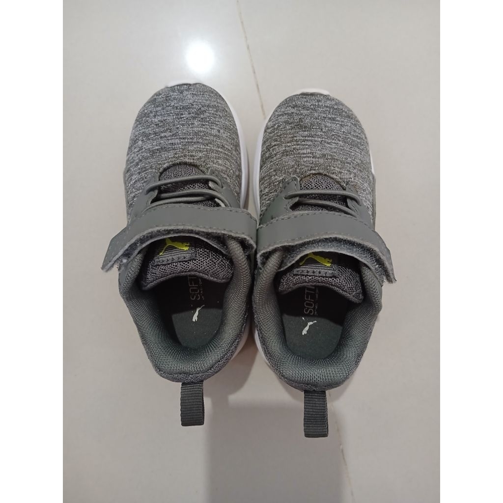 PUMA shoes kids unisex size 23 (preloved)