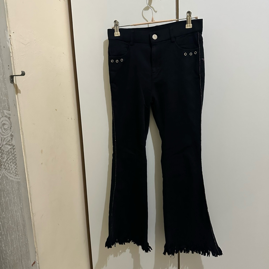 CELANA CUTBRAY SOFT DENIM RAWIS <preloved>