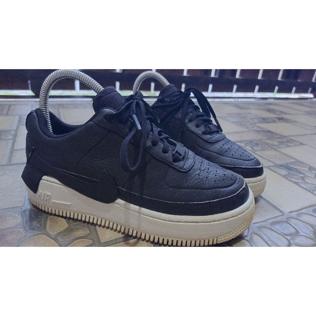 Sepatu Second Nike Af1 37,5