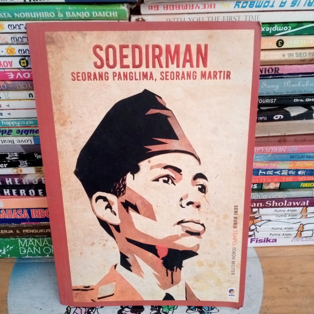 buku sejarah Soedirman seorang panglima seorang martir  160 halanan