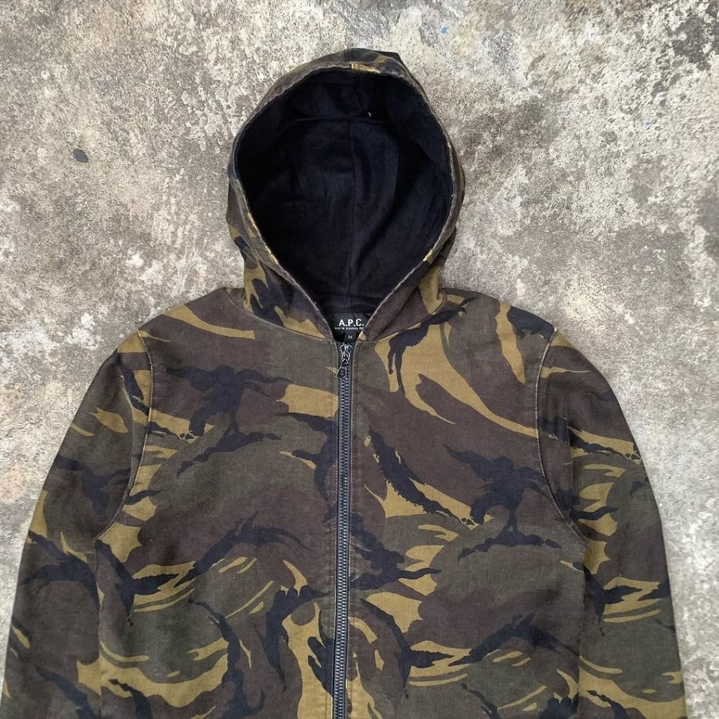 JAKET CAMO APC