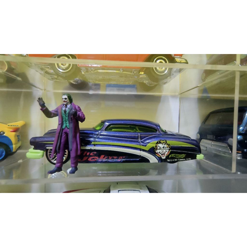 Hotwheels set, DC Comics The Joker & figure