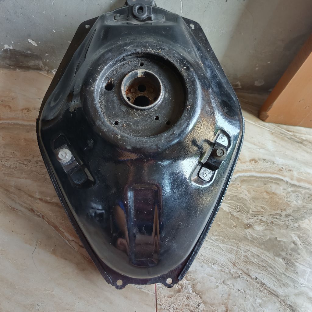 Tangki Original YAMAHA R15V3 Copotan (MINUSAN)