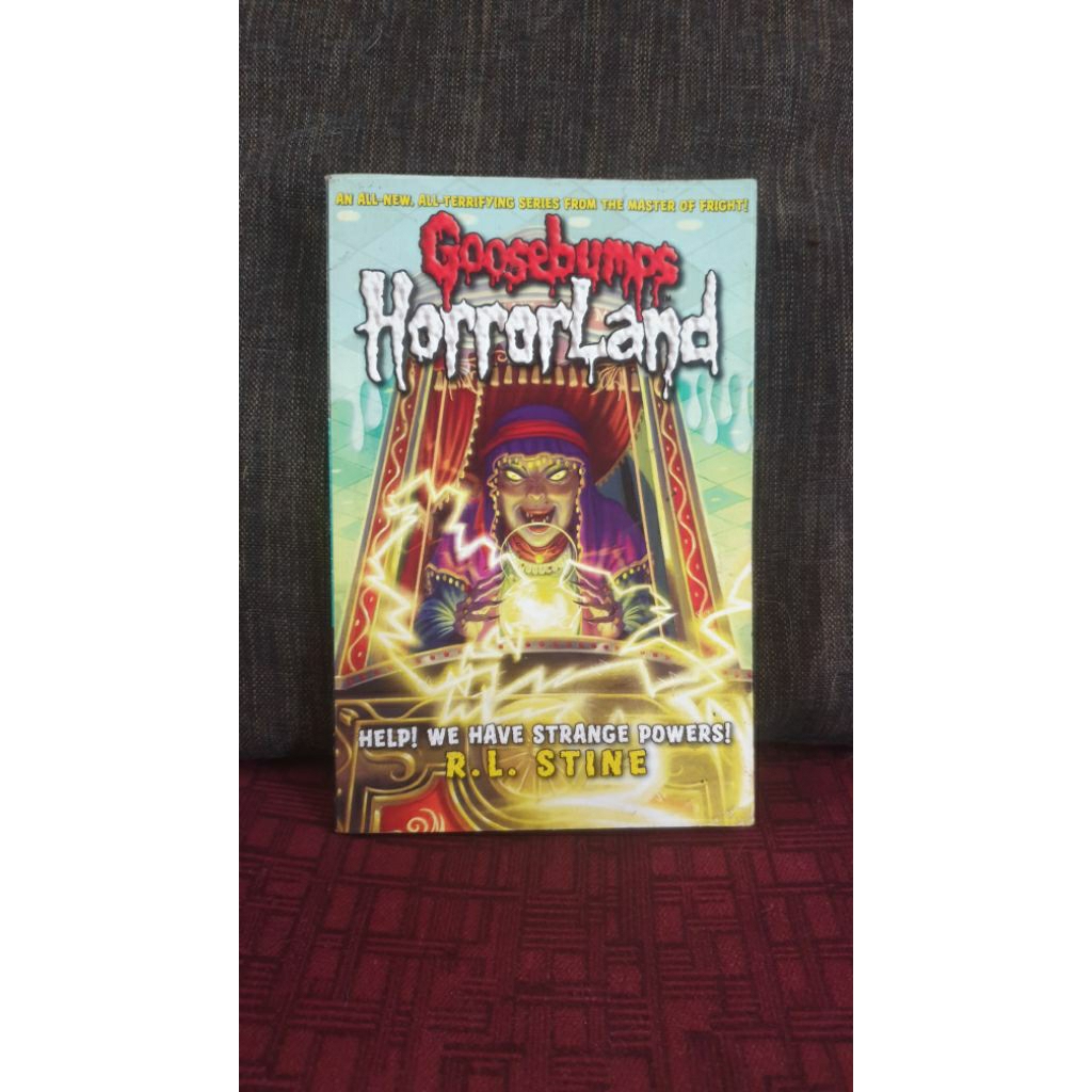 Novel Goosebumps Horrorland help we have syrange powers