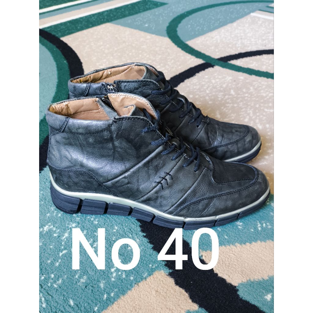 SEPATU KULIT XENIA NO 40 SECOND BEKAS ORIGINAL