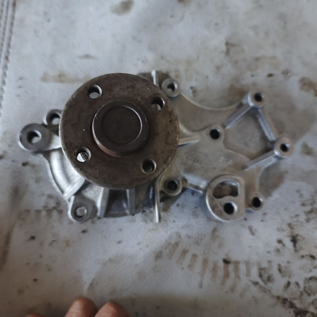 water pump suzuki esteem 1.3