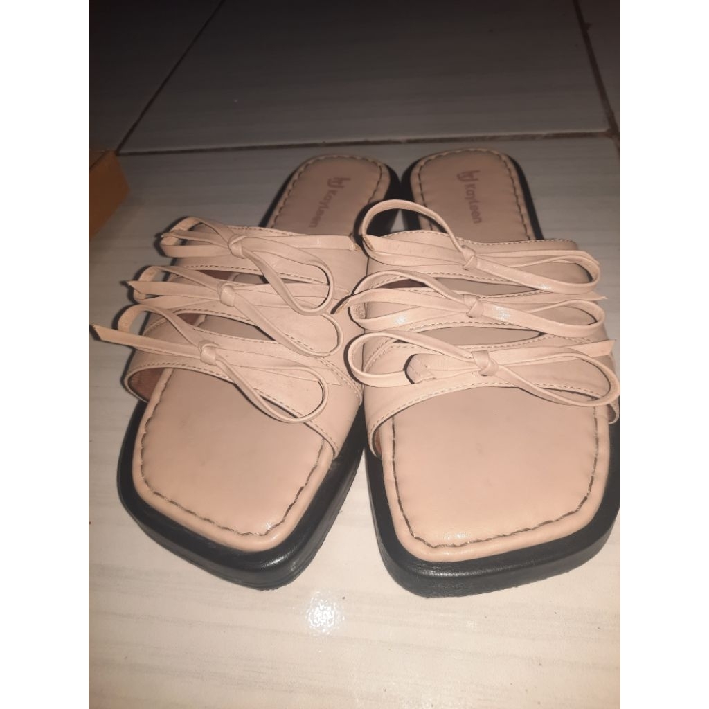 SANDAL WANITA SLIP ON BIG SIZE KAKI LEBAR