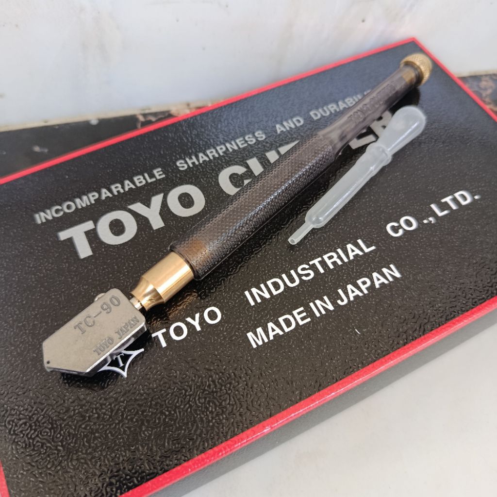 Alat Potong Kaca Toyo TC 90 Japan Glass Cutter Original Pemotong Kaca Keramik TC90