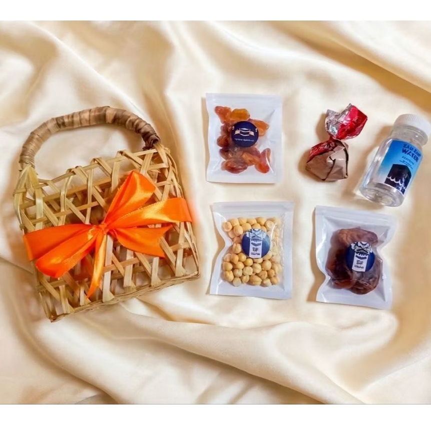 Paket souvenir haji umroh keranjang unik