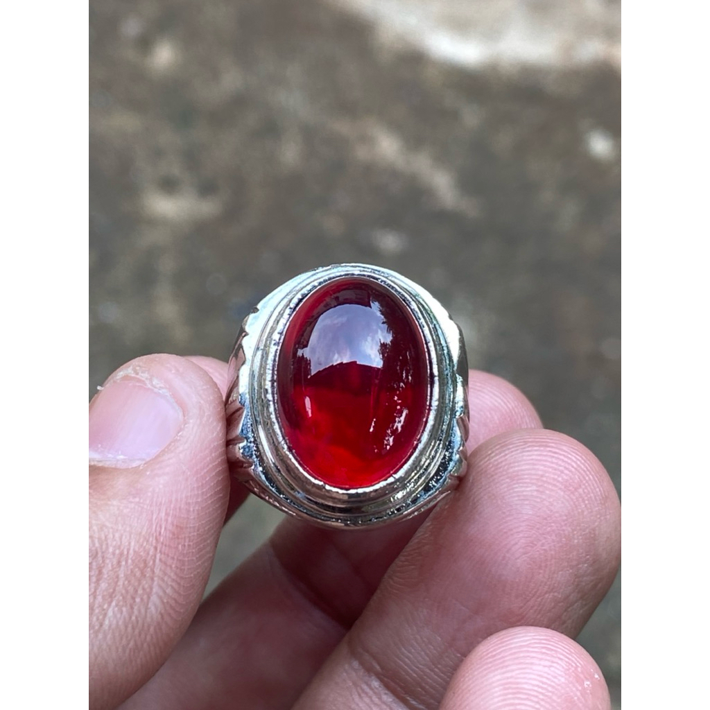 Batu Merah Siam