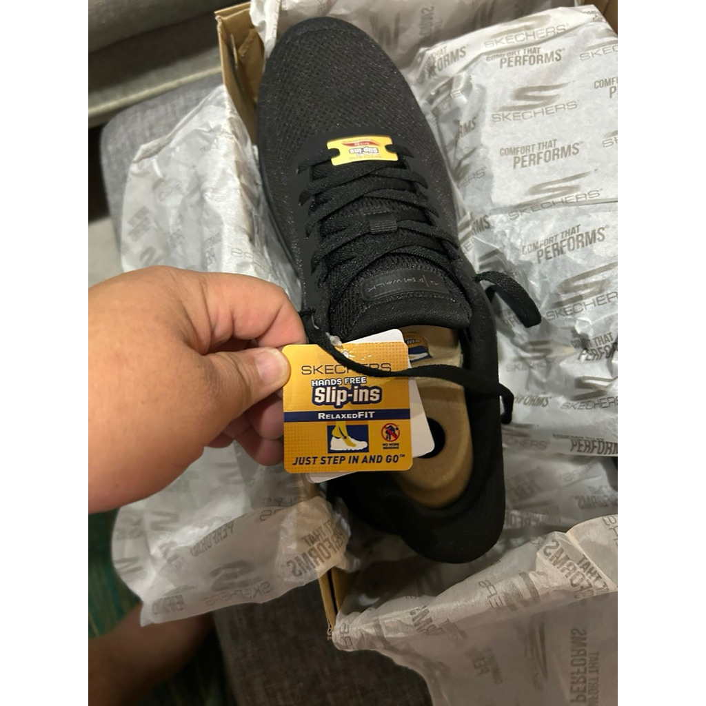Skechers GO WALK ARCH FIT N JOY / Black Sneakers / Sepatu Hitam Pria