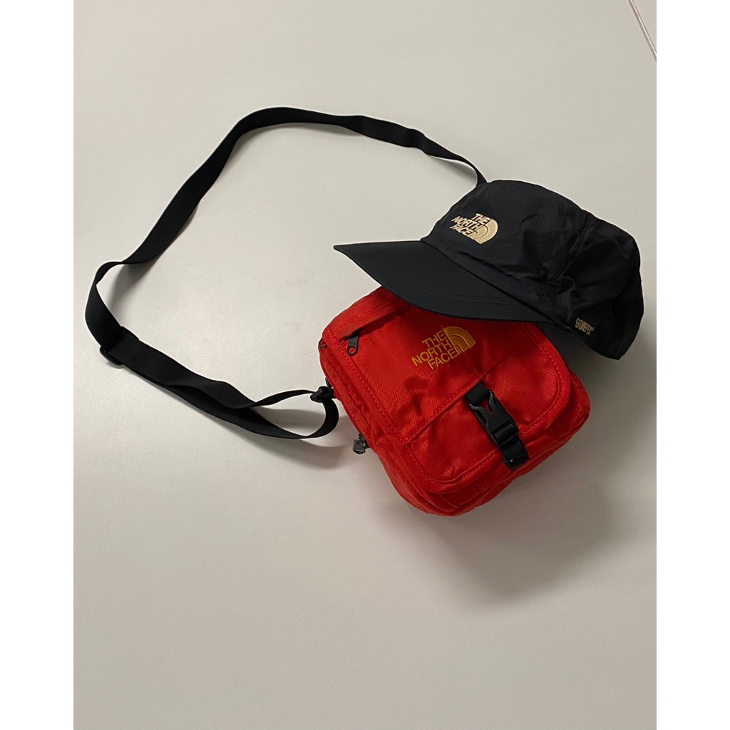 THE NORTH FACE MINI SLING BAG FREE CAPS