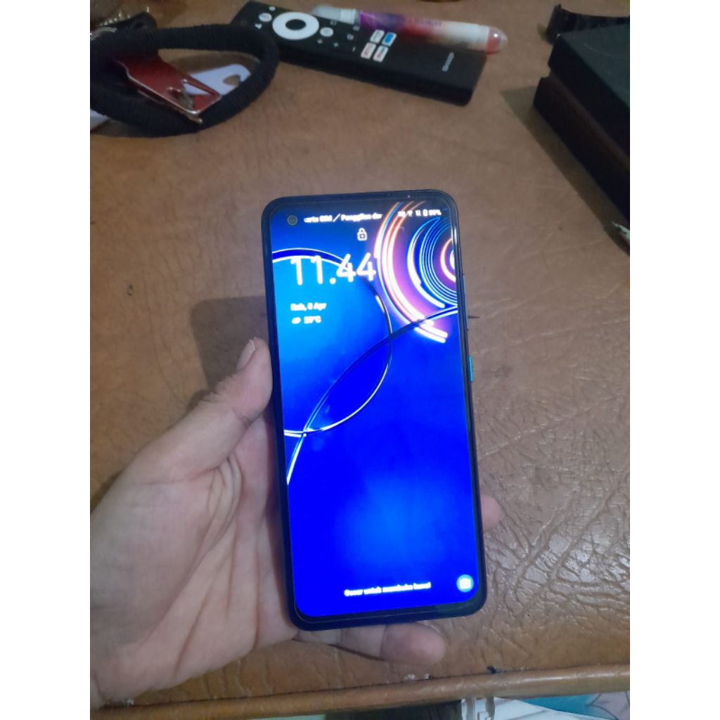 ASUS ZENFONE 8 RAM 8/256 BEKAS WIFI ONLY KADANG BISA PAKE KARTU INDO KADANG TIDAK BISA
