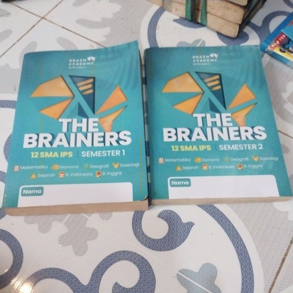 BUKU SOAL THE BRAINERS 12 SMA IPS SEMESTER 1&2 ORIGINAL