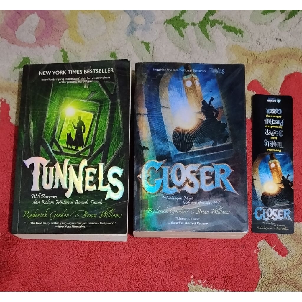 Novel Tunnels series Roderick Gordon & Brian Williams sepaket 2buku 100%ORI preloved koleksi pribadi