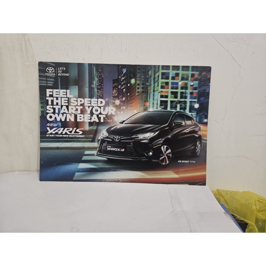 brosur katalog mobil toyota yaris 2021 leaflet