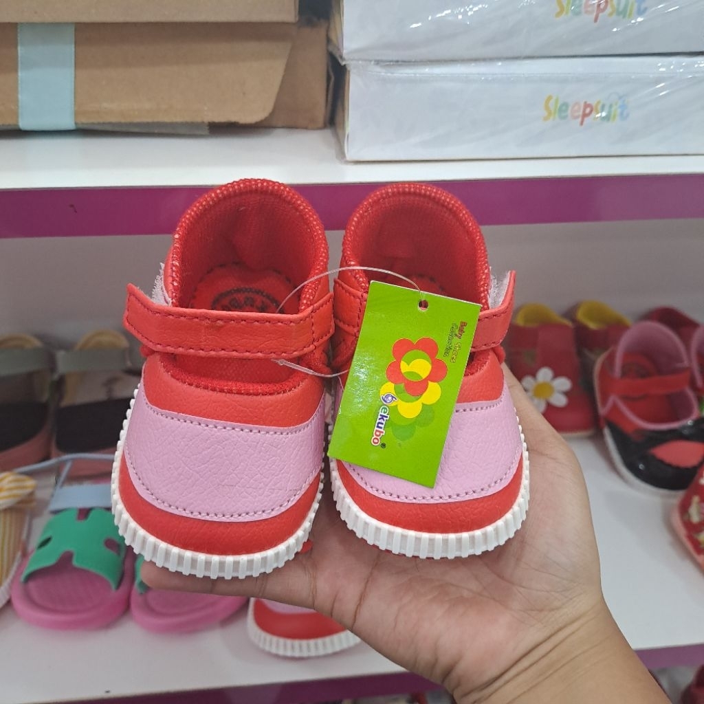 SEPATU BABY CEWEK EKUBO