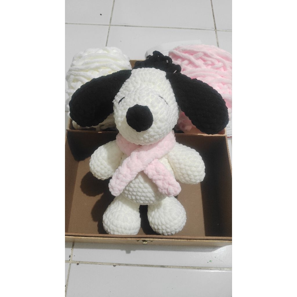 snoopy crochet doll