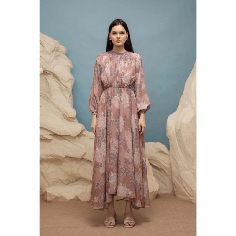 Wearing Klamby Annika Dress Cinnamon Silk Sale - SIZE XXL