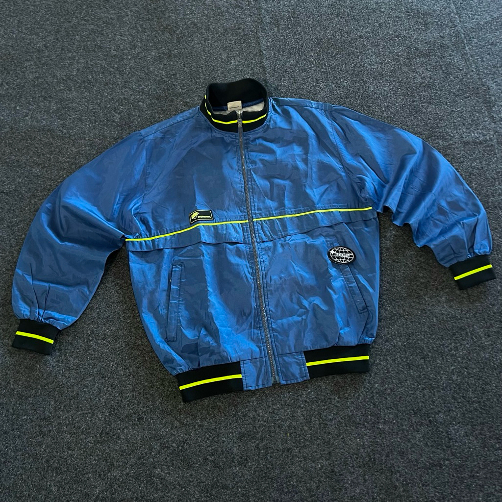 Vintage 80s NIKE International Windbreaker