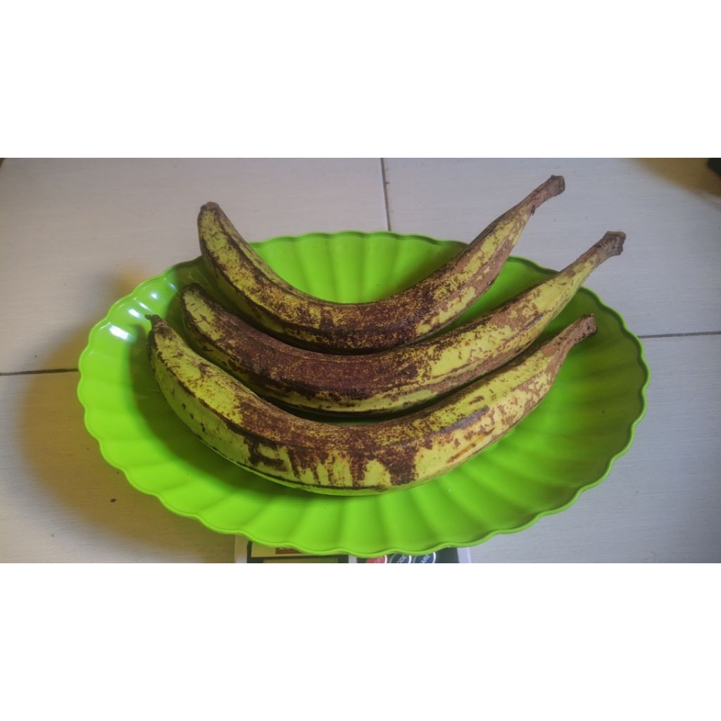 pisang tanduk mentah
