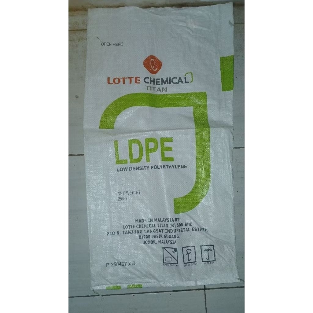 karung bekas biji plastik