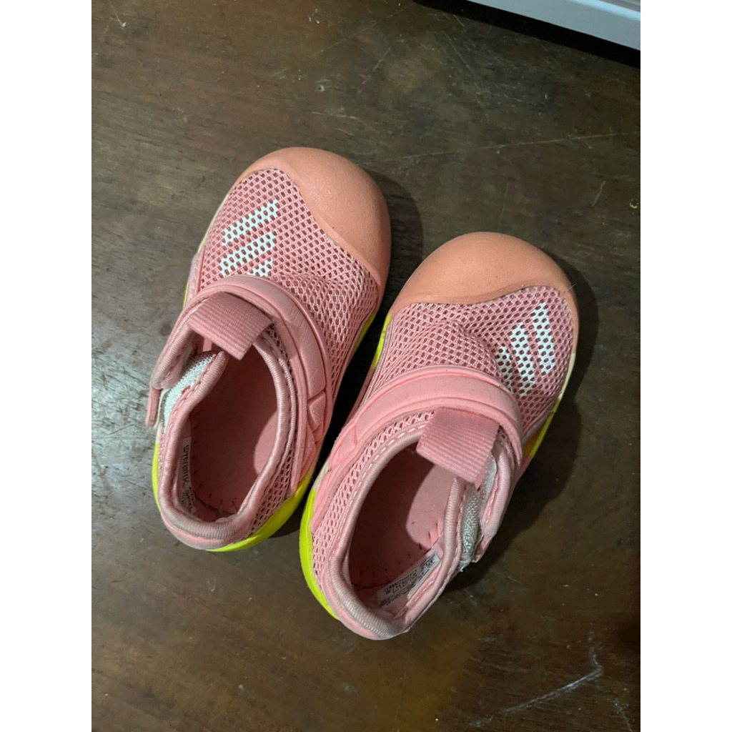 sepatu anak adidas preloved