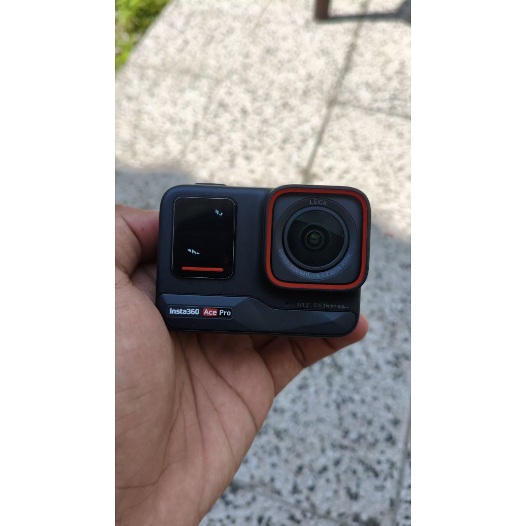 Insta360 Ace Pro Second