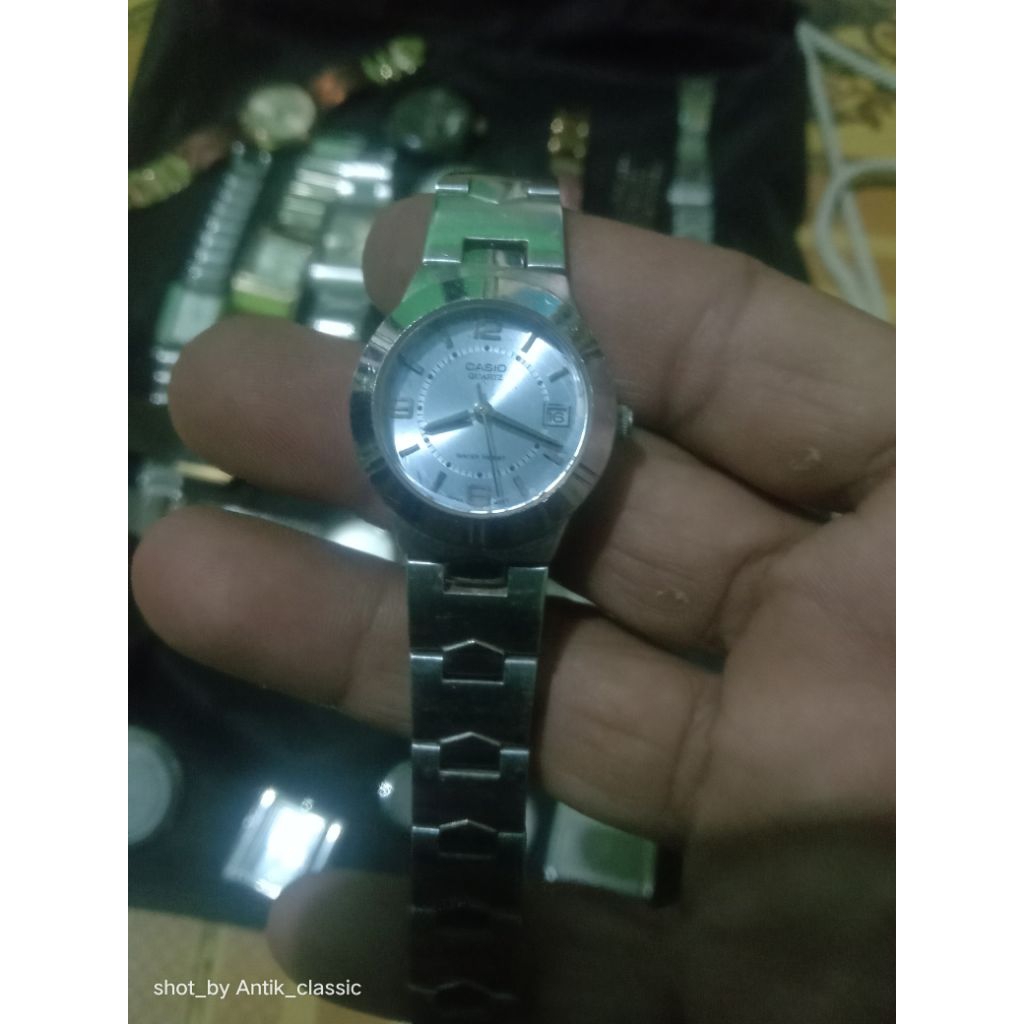 jam tangan Casio wanita bekas