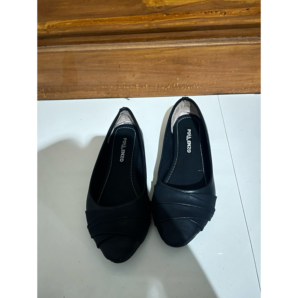 PollEnzo Black Flat Shoes + box (Preloved)