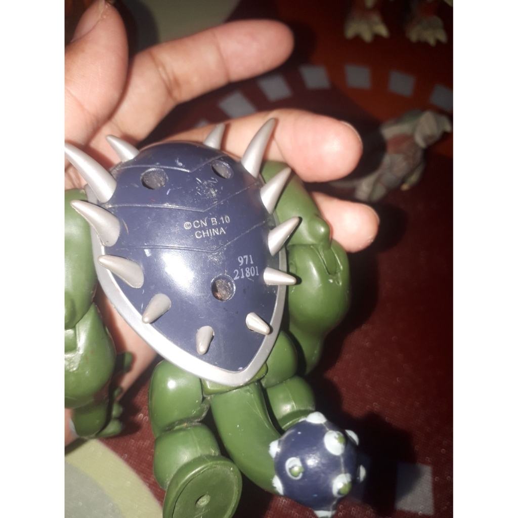 Figur karakter Bandai Ben10 humungousaur alien