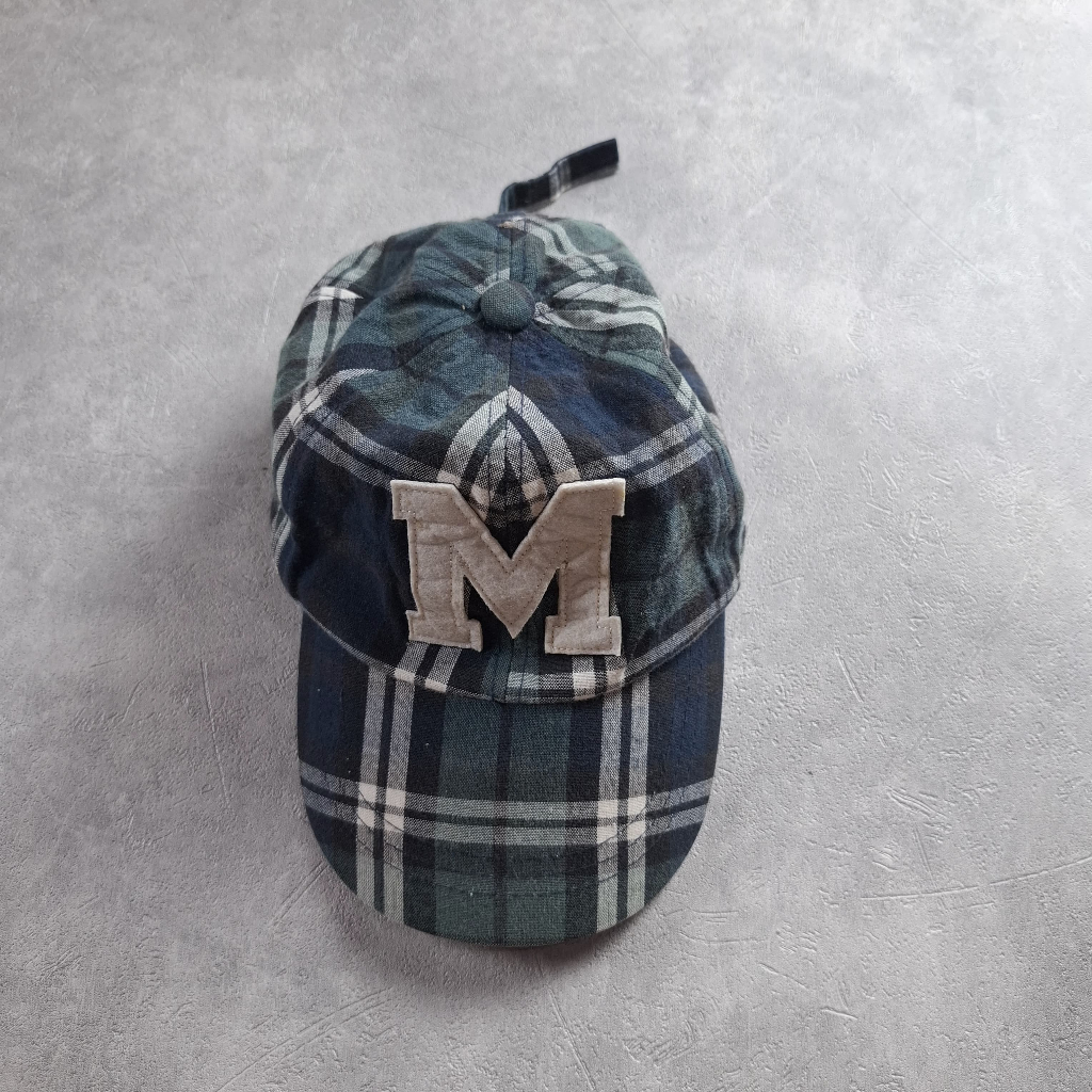 Topi anak laki-laki size 5 - 7 tahunan ( ada minus )