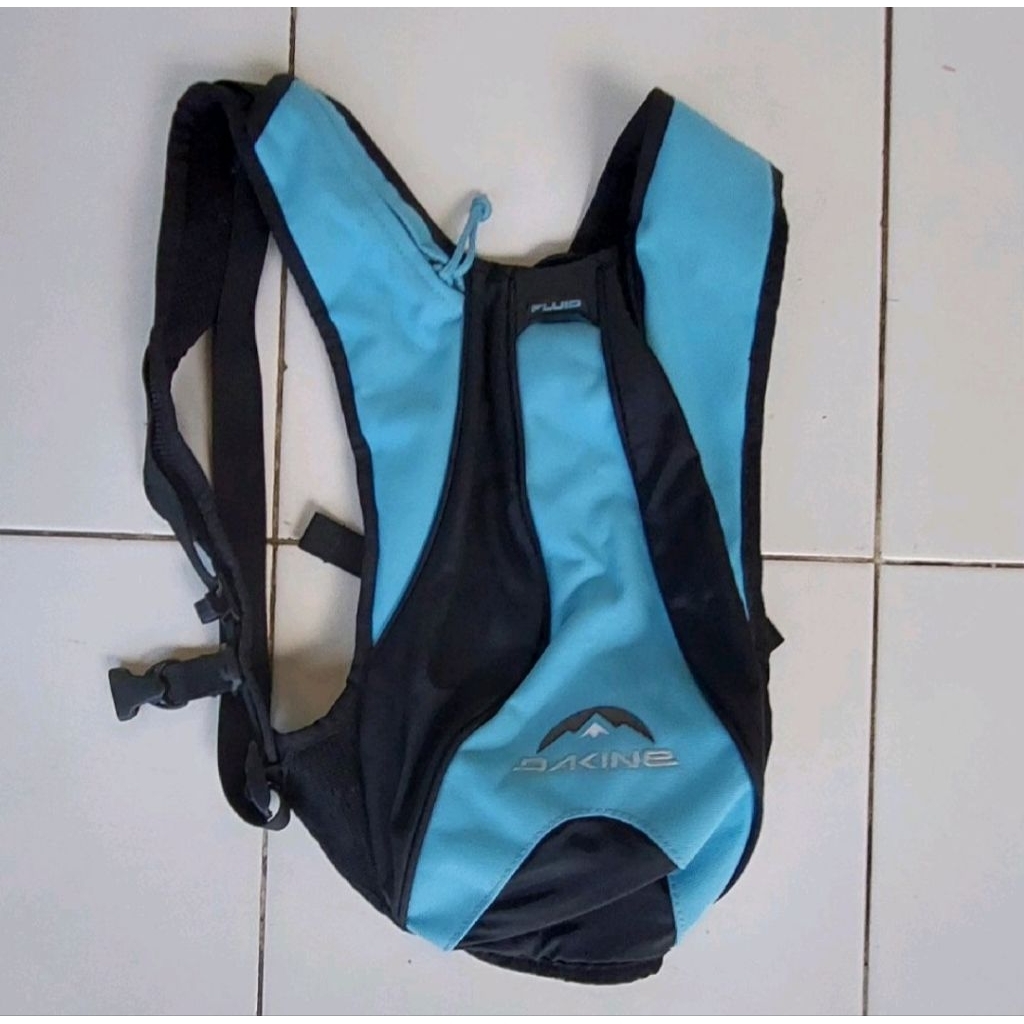 DAKINE 2L TAS HYDRO TAS SEPEDA