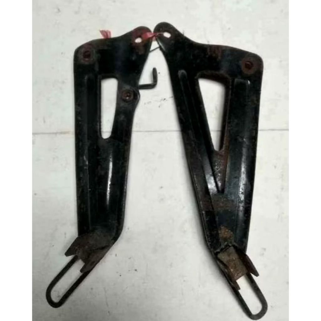Postep Belakang Pijakan Kaki Honda Astrea Grand