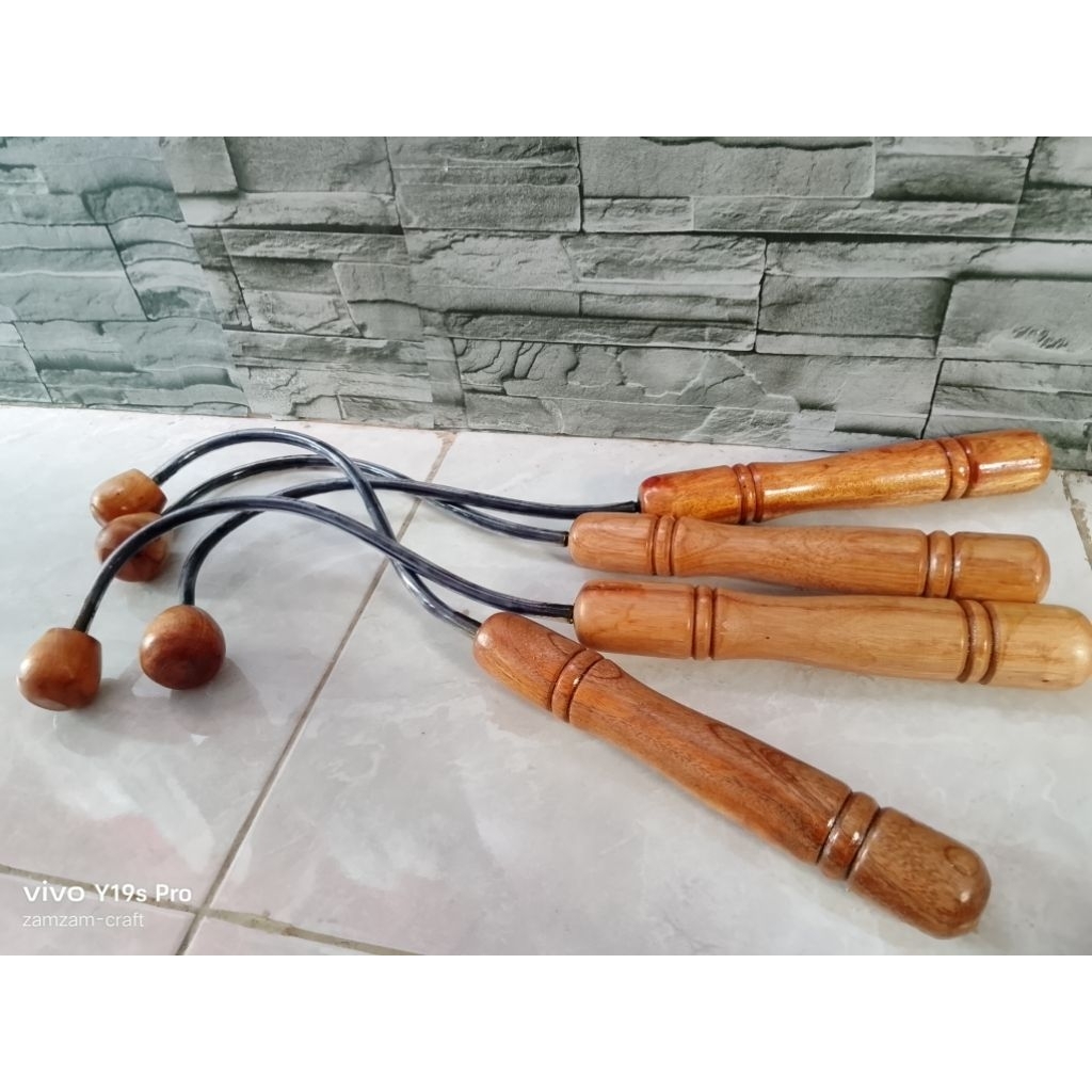 Alat pijat pungung bahan kayu/alat pijat badan capek