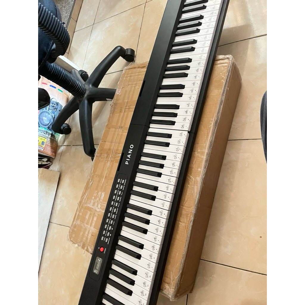 Keyboars elektrik lipat 88 tuts portable charging (benston music)